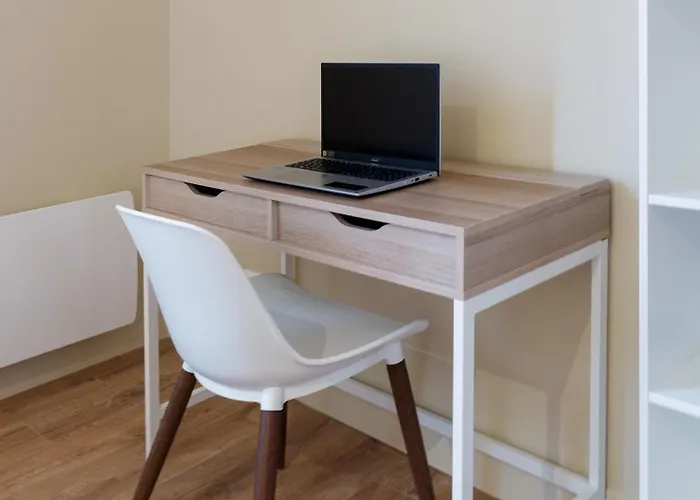 Hortense T2 Pres Des Sources Imperiales * ヴィシー